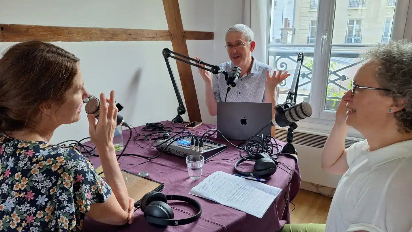 DIE15_EN_Joyful_solitude